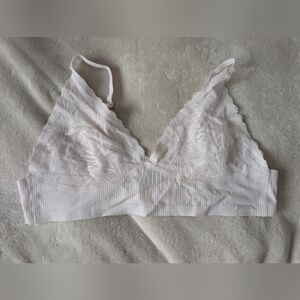 3/$30 Danskin Lace Wireless Bralette in Pale Pink